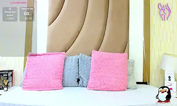 Offline ThyaraJhons on StripChat