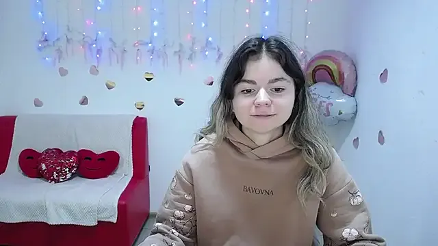 Offline TinaRedly on StripChat