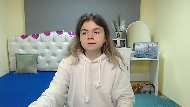 Offline TinaRedly on StripChat