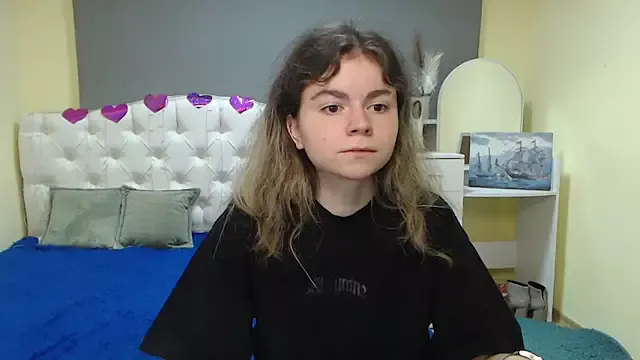 Offline TinaRedly on StripChat