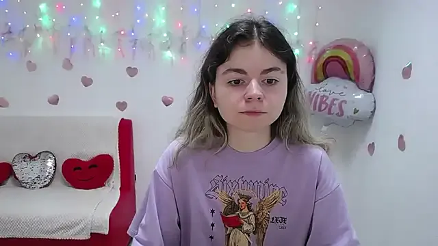 Offline TinaRedly on StripChat