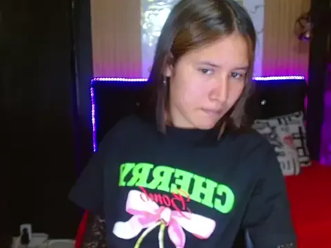 tinibunny on StripChat