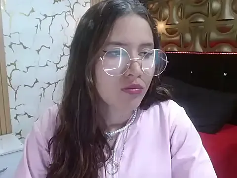 tinibunny on StripChat