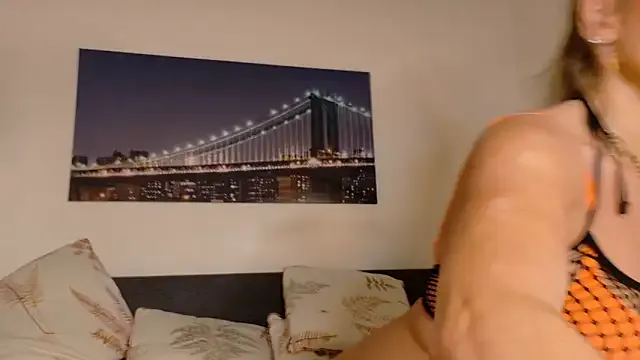 Offline Tinkerbell822 on StripChat