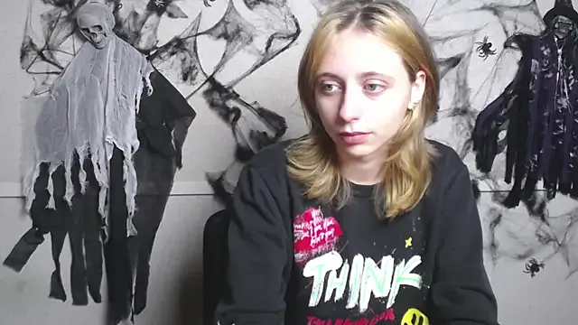 TracyLll on StripChat