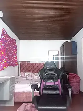 Offline Trans-colombia on StripChat