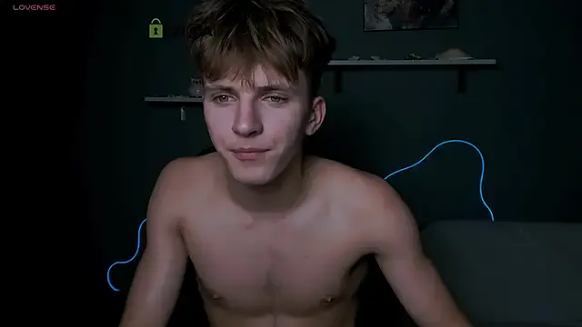 Offline travis_wolf_ on StripChat