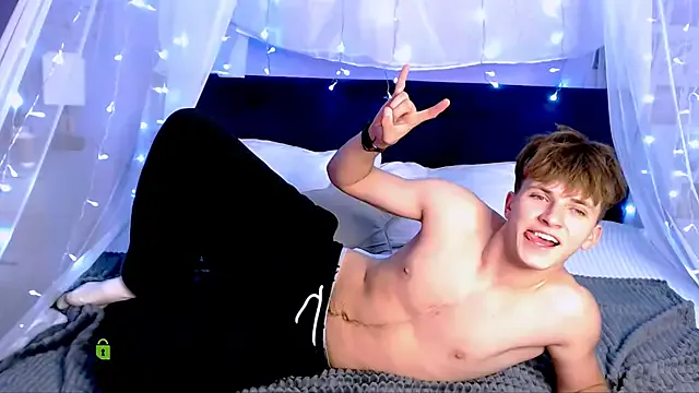 Offline travis_wolf_ on StripChat