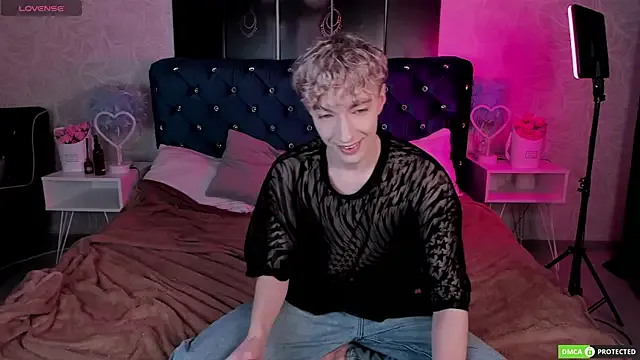 StripChat TrevorBenson is Freechat TrevorBenson — Cumshow