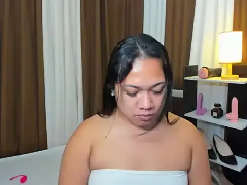 Freechat TsUncutKaren on StripChat