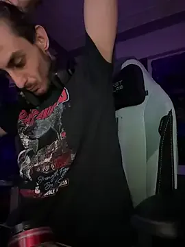 Offline twink69Finger on StripChat