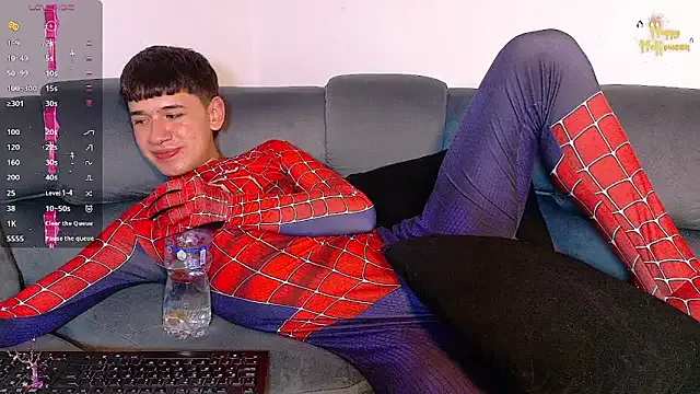 Offline Twink_daren on StripChat