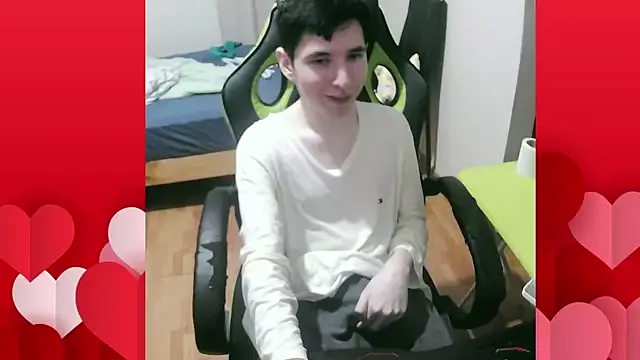 Offline Twink_martinboy on StripChat