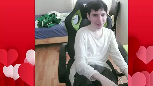 Offline Twink_martinboy on StripChat