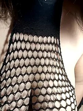 Freechat twinsflowers45 on StripChat