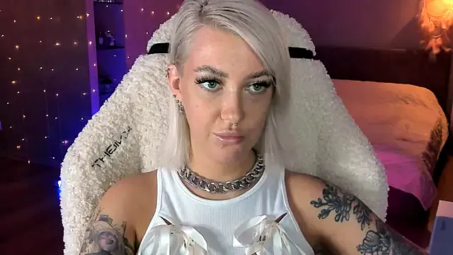 Offline tykioty_Miley on StripChat