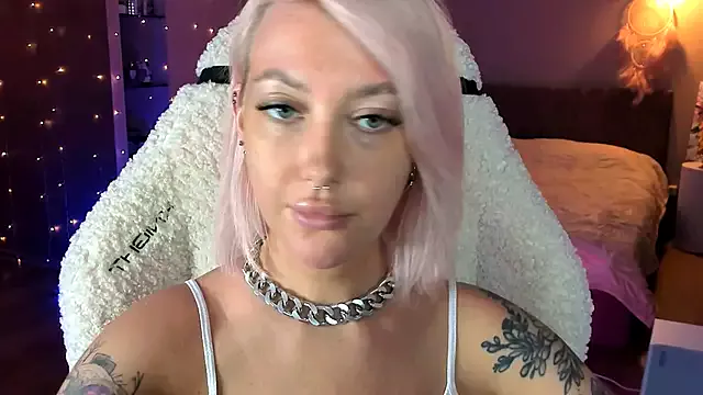 Offline tykioty_Miley on StripChat