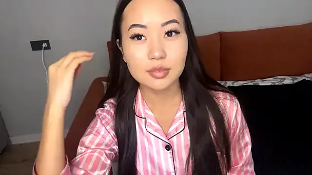 Private Ur_neighbor_Kira on StripChat