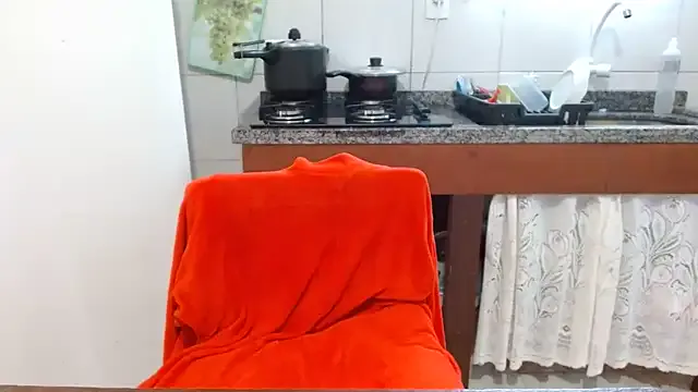 Offline vaholiver on StripChat