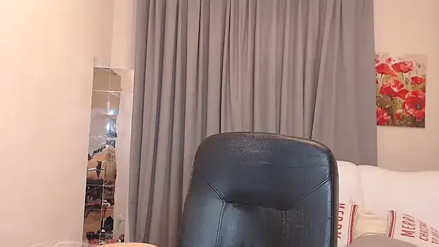 Offline ValeriaSharm on StripChat