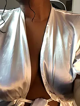 Offline ValerieBlakee on StripChat