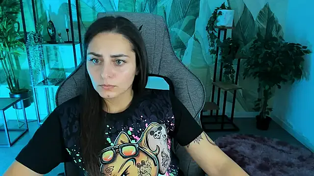 ValeriiMills on StripChat