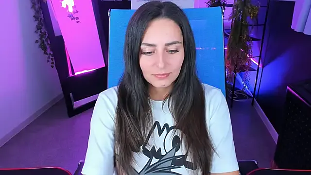 ValeriiMills on StripChat