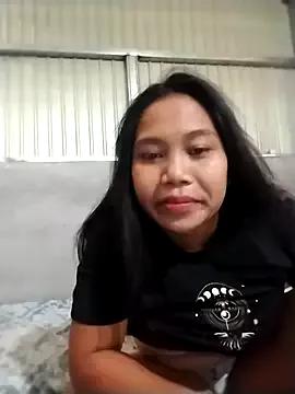 Veeluna16 from StripChat