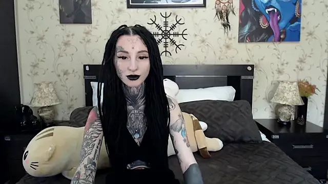 Offline Velvetbat on StripChat