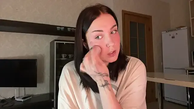 Offline VelvetNote on StripChat