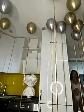 VelvetVixenI from StripChat