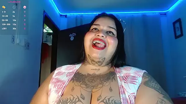 VeronikCuhubby on StripChat