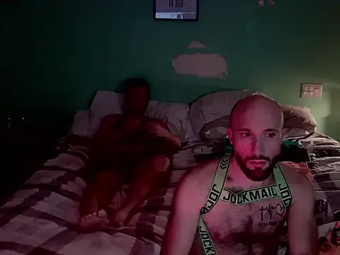 Offline versatilevortex on StripChat