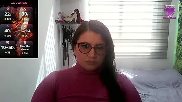 Vesper_Vixen on StripChat