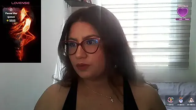 Vesper_Vixen on StripChat