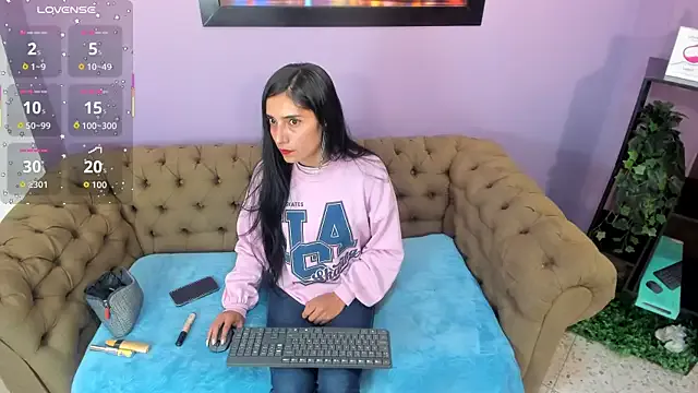 Vhaleria_Vega on StripChat