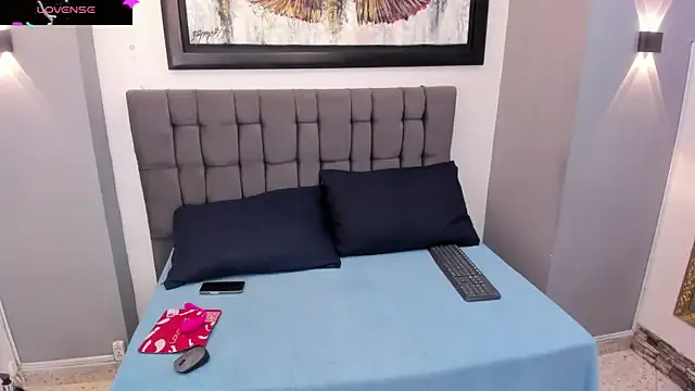 Vhaleria_Vega on StripChat