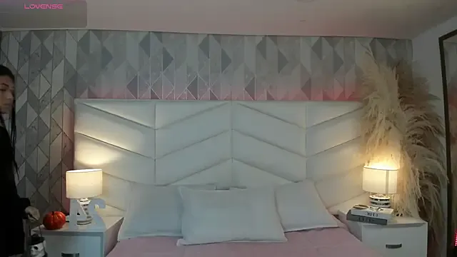 Private victoria___jonnes on StripChat