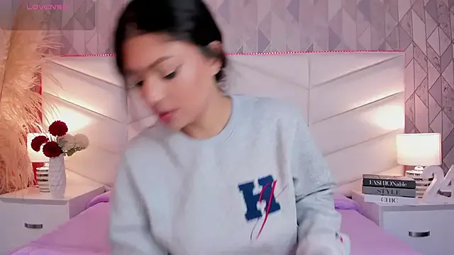 Private victoria___jonnes on StripChat