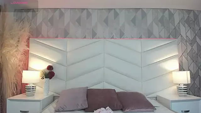 Private victoria___jonnes on StripChat