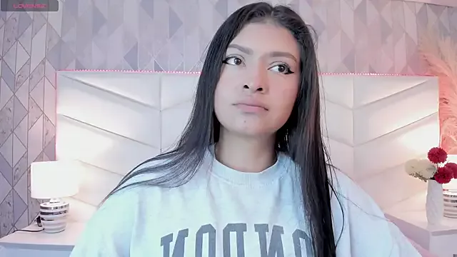 Private victoria___jonnes on StripChat