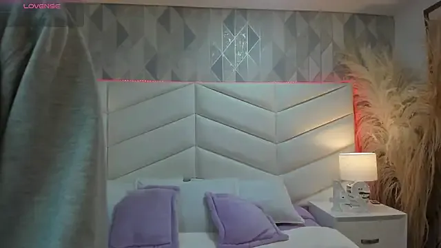 Private victoria___jonnes on StripChat