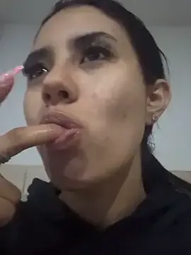 Offline Victoria_alson on StripChat