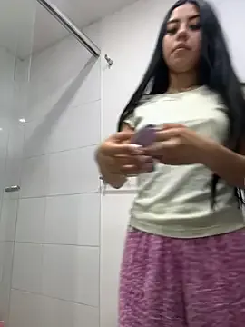 Offline Victoria_alson on StripChat