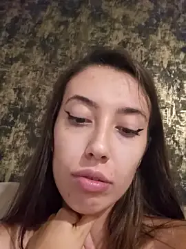 Offline Virgin_Pussy_Horny on StripChat