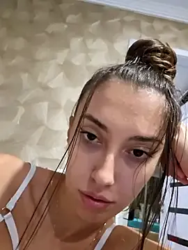 Offline Virgin_Pussy_Horny on StripChat