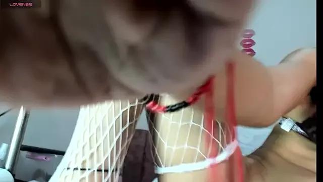 Vivi_Andrea from StripChat