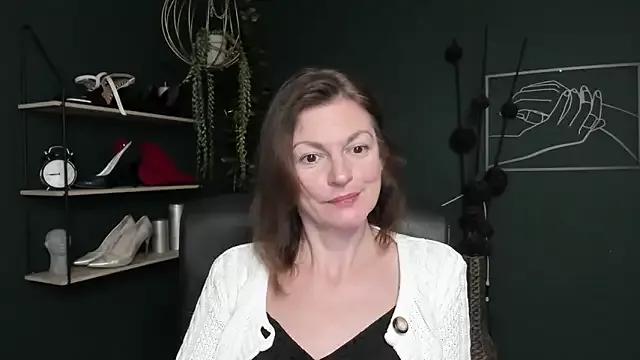 VivianWILD from StripChat