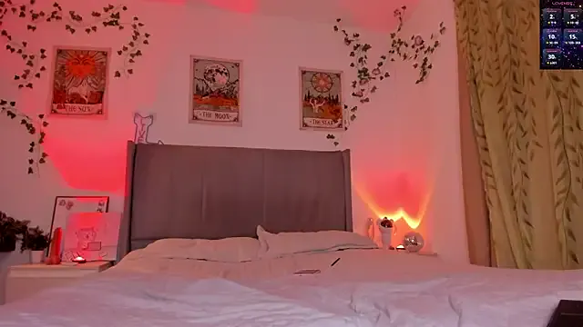 Offline Whitekitty-exe on StripChat