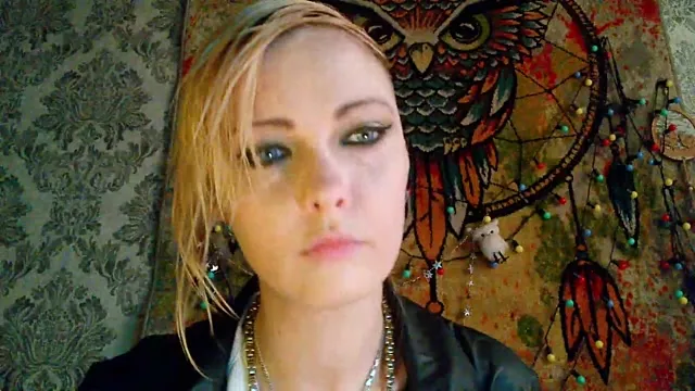 Offline WildMissNiks on StripChat